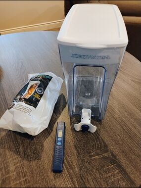 ZeroWater 20 Cup Filter Pitcher Dispenser